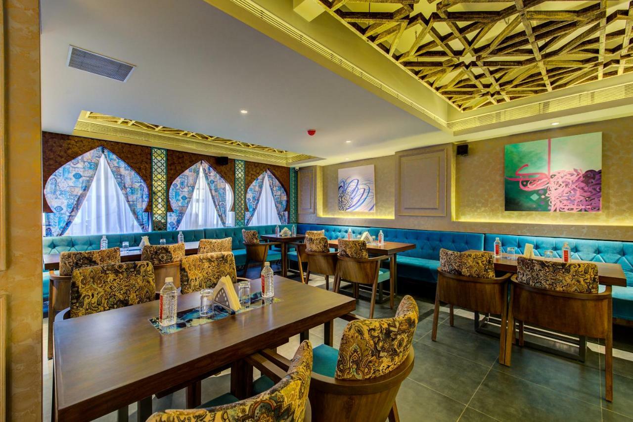 Mumbai House Hotel Juhu Eksteriør bilde